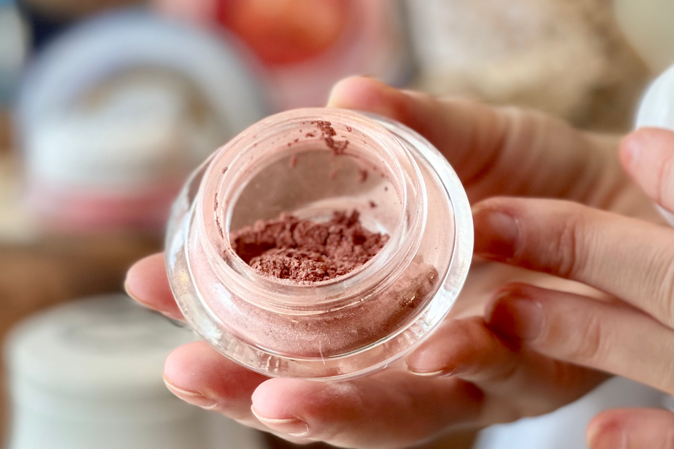 ¿Conoces el maquillaje mineral de Aina de Mo?